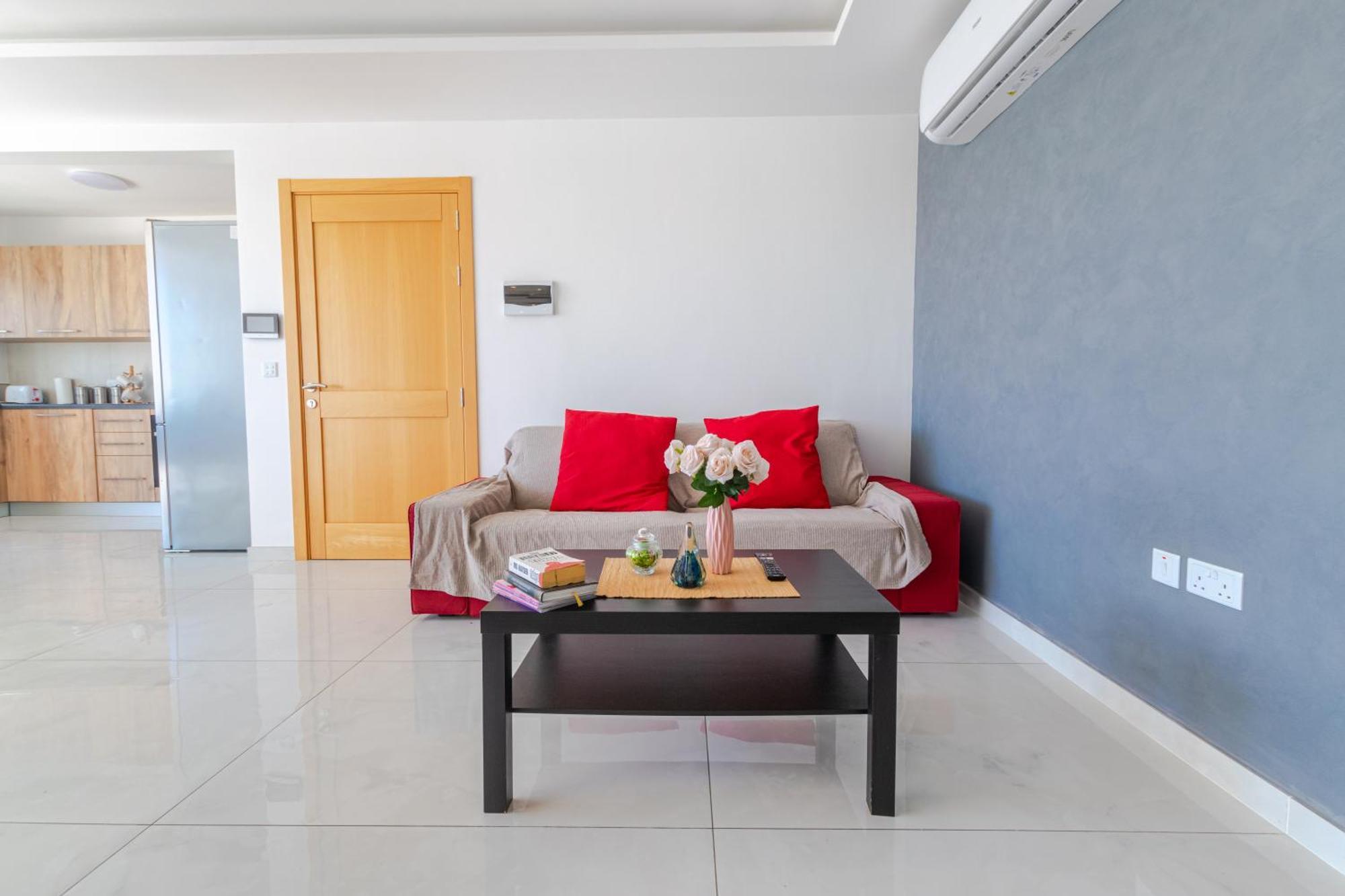 New Spacious Apartment With Amazing View Bugibba خليج سانت بول المظهر الخارجي الصورة